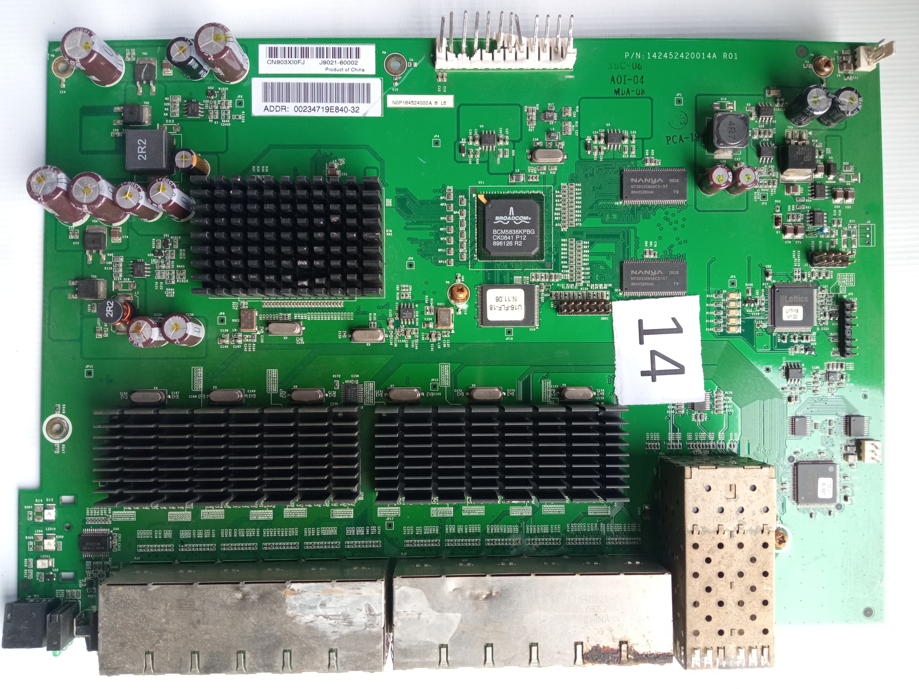 Placa de panel LCD y LED comprada por Multi World Trading
