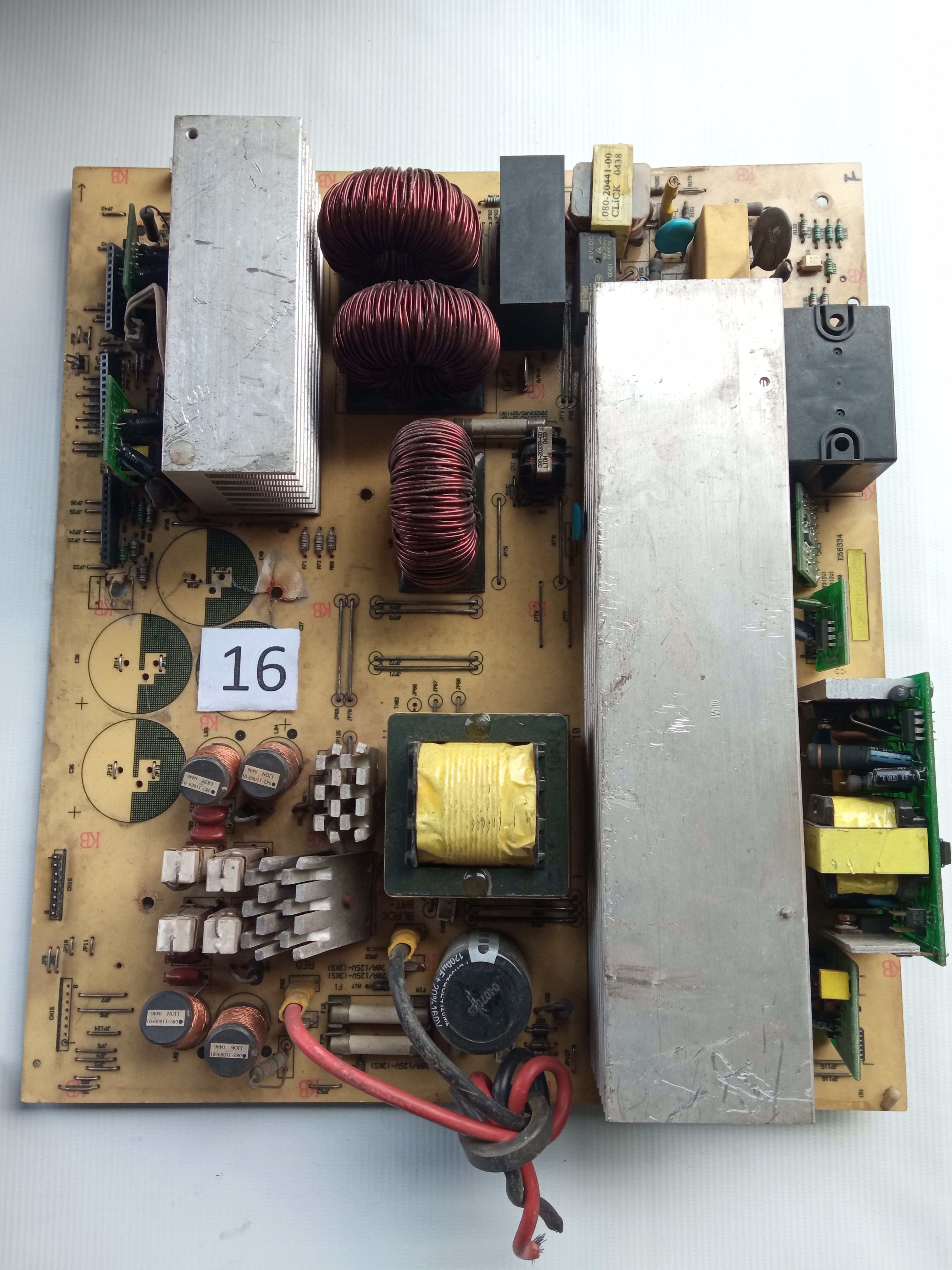 Placa de CD y DVD-ROM comprada por Multi World Trading